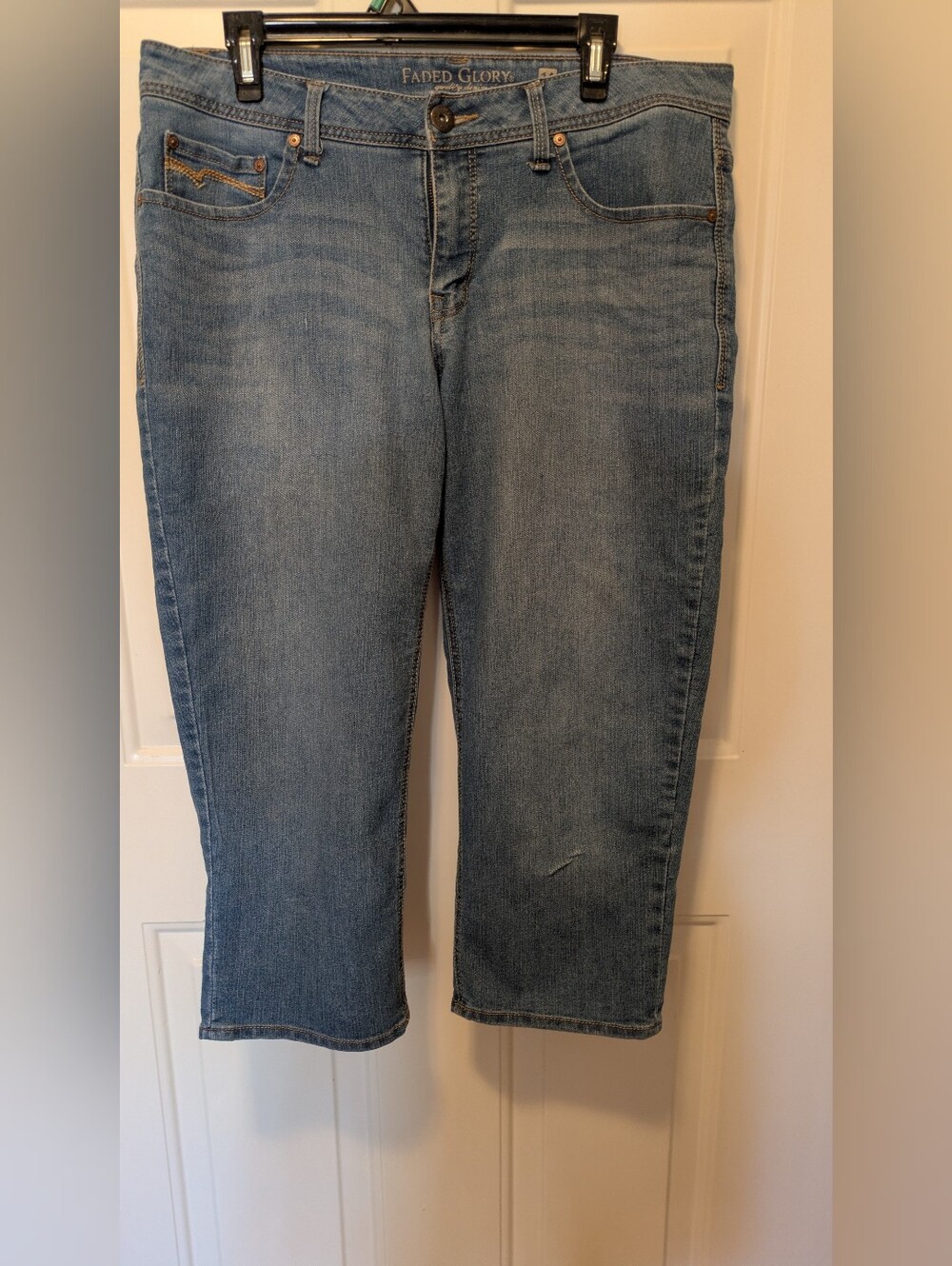 Faded Glory Light Blue Cropped Denim Jeans